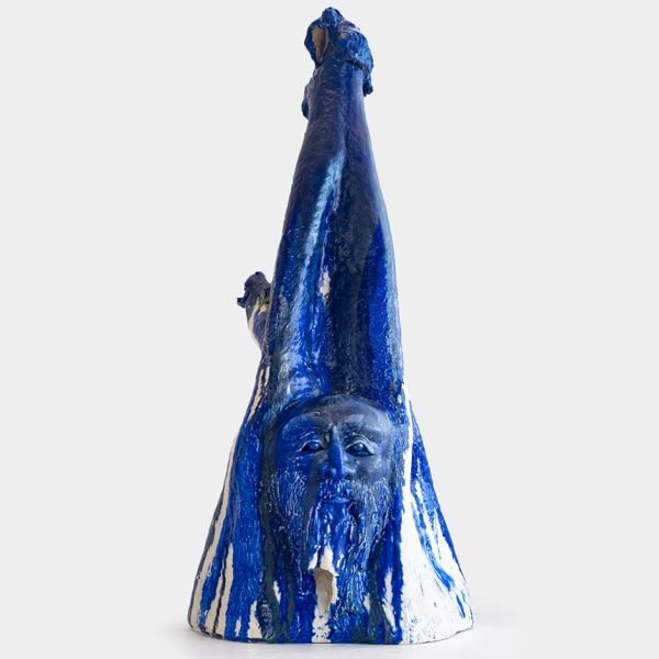 Escultura de cerámica en forma de árbol ahuehuete con rostro de anciano sabio y pigmento azul – pieza de Yum Kaax, Tlalticpac